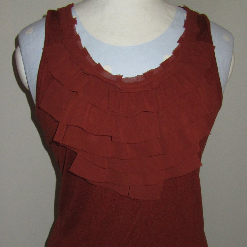 👀👀👀 Women's a.p.t. 9 Ruffled Rust Tank Top Medium-P. Retail $36.00.